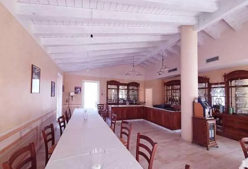 Hotelli Borgo Alla Sorgente