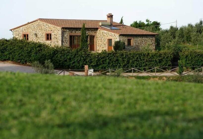 田舎風ホテル La Poderina