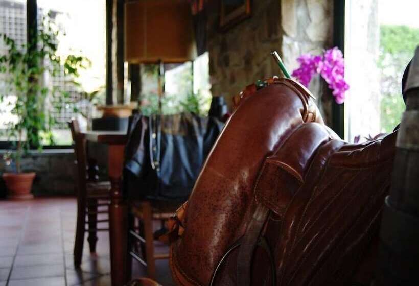 田舎風ホテル La Poderina