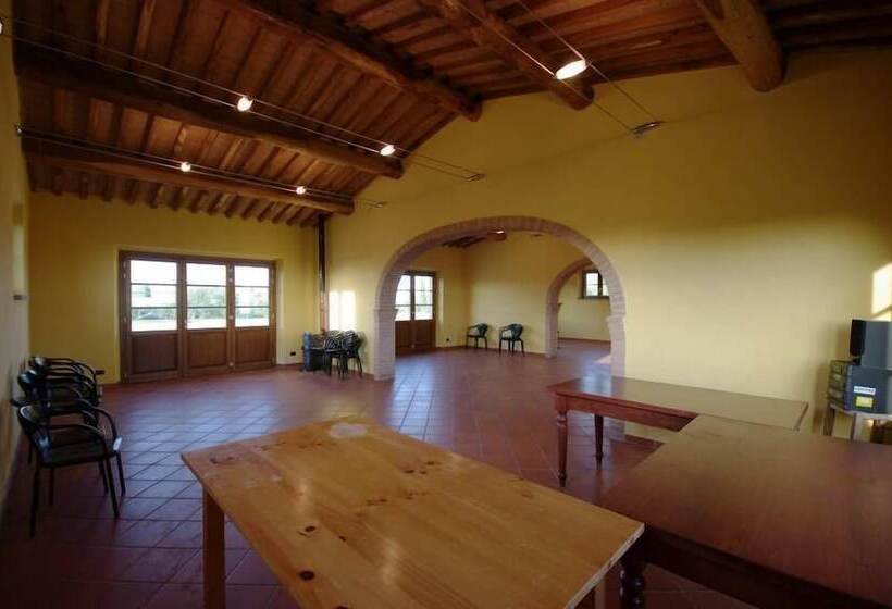 田舎風ホテル La Poderina