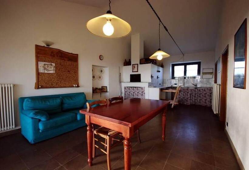 田舎風ホテル La Poderina