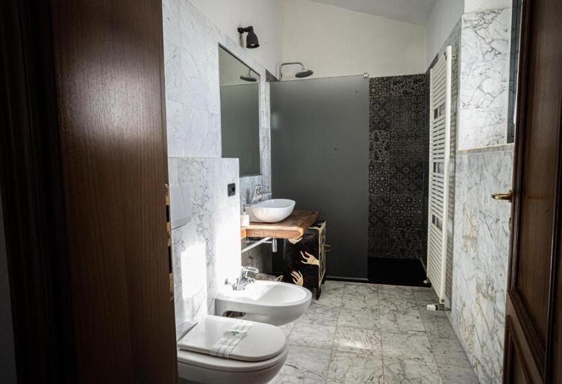 田舎風ホテル La Poderina