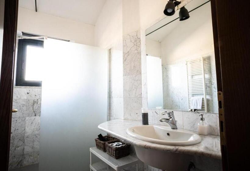 田舎風ホテル La Poderina