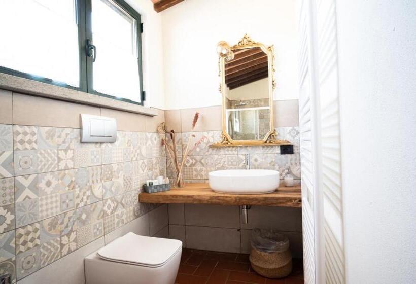 田舎風ホテル La Poderina