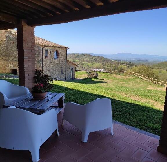 田舎風ホテル La Poderina