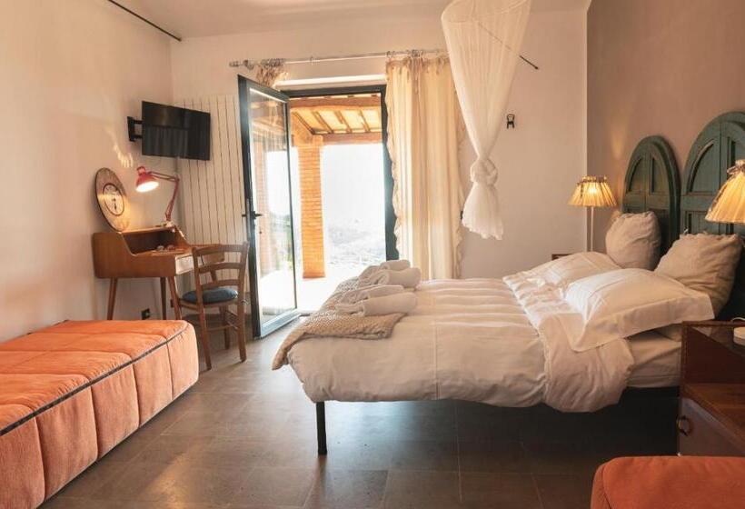 田舎風ホテル La Poderina