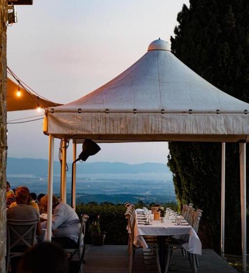 田舎風ホテル La Poderina