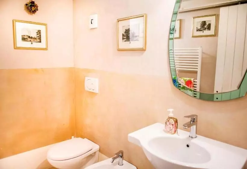 田舎風ホテル Bioagriturismo Podere Montisi