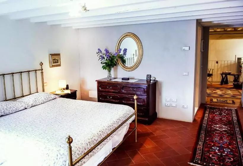 田舎風ホテル Bioagriturismo Podere Montisi