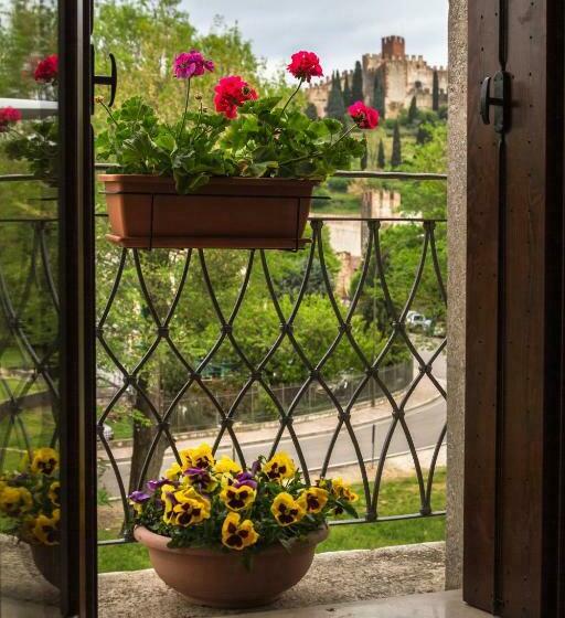 פנסיון La Finestra Sul Castello