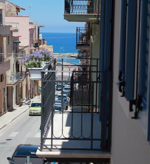 مبيت وإفطار Calida