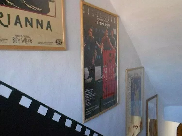 ベッドアンドブレックファースト Cantine Cinematografiche
