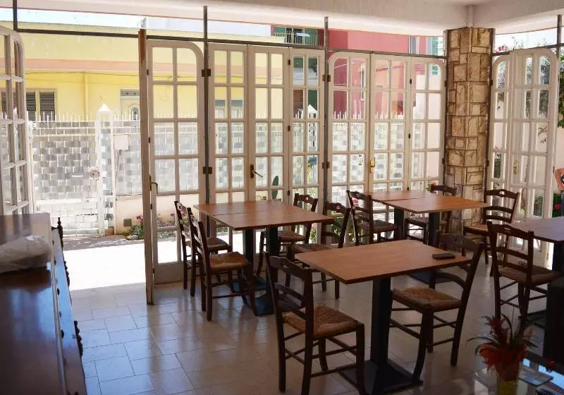 Aamiaismajoitus (B&B) Villa Felice