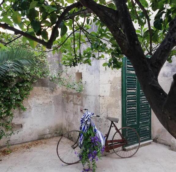 بنسيون Agorà Suites & Apartments