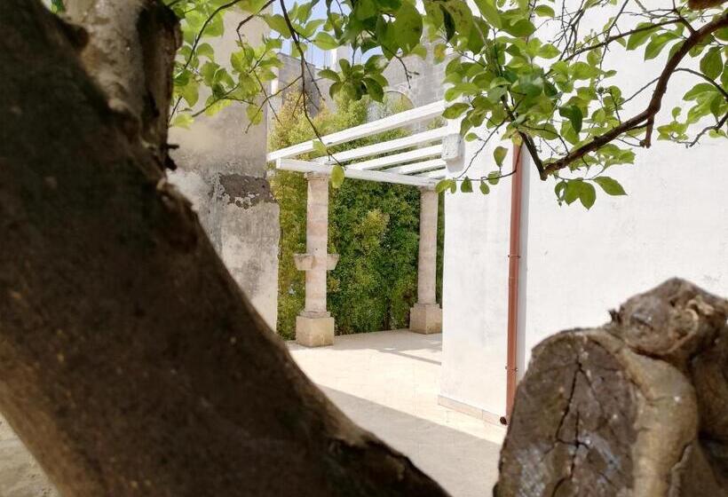 بنسيون Agorà Suites & Apartments