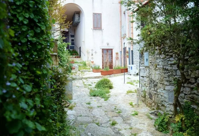 ペンション Casa Romeo   Relax Nel Cuore Di Erice