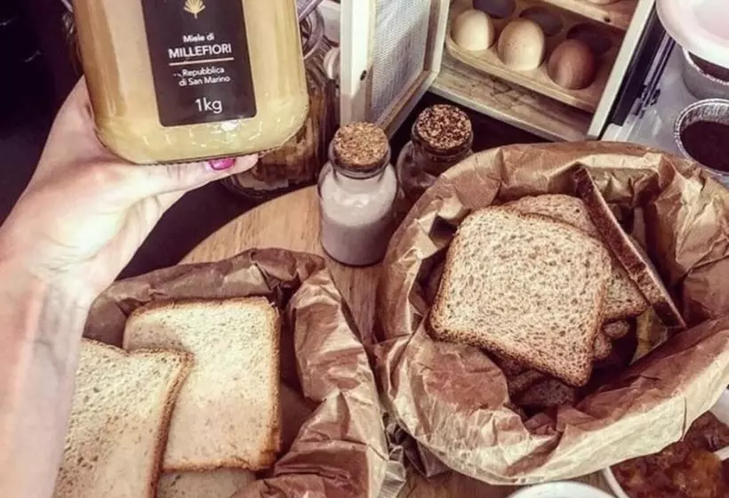 ベッドアンドブレックファースト Resort La Magnolia