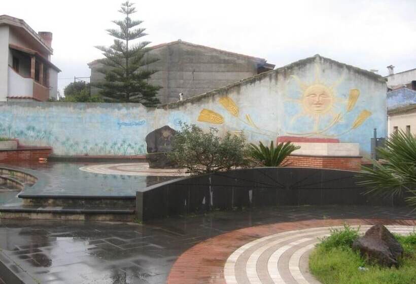 민박 Sardinia International House