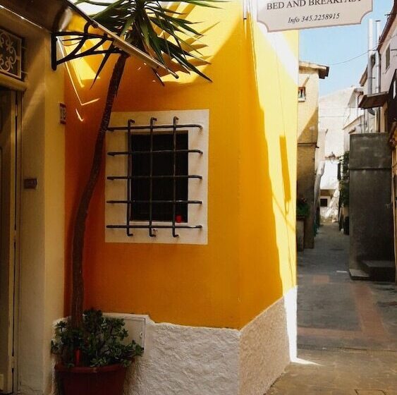 مبيت وإفطار Villa San Nicola