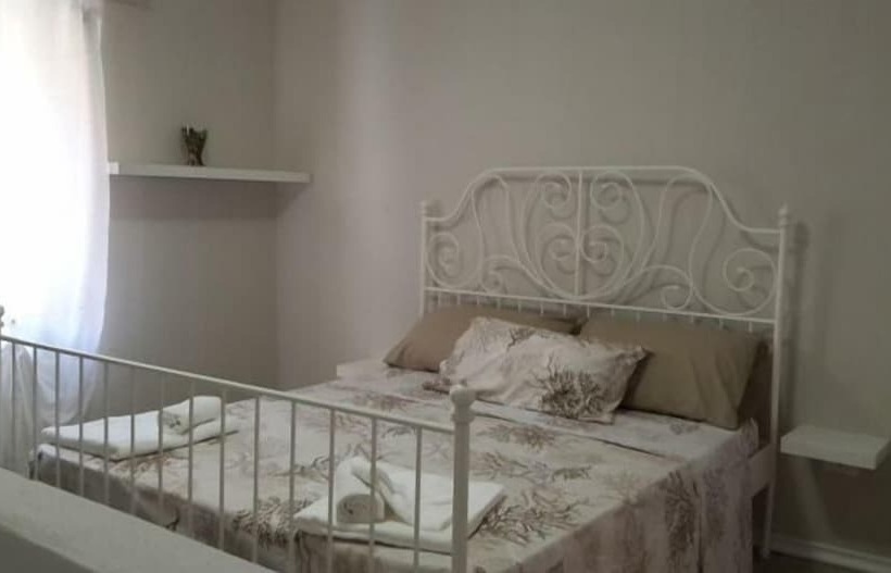 مبيت وإفطار Villa San Nicola