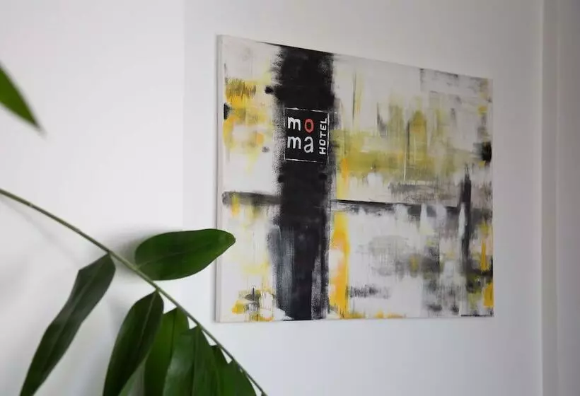 هتل Moma