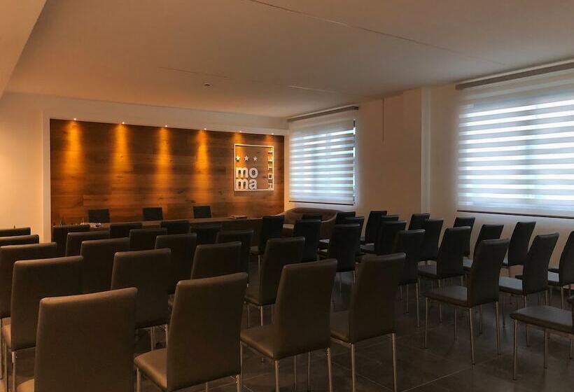 호텔 Moma
