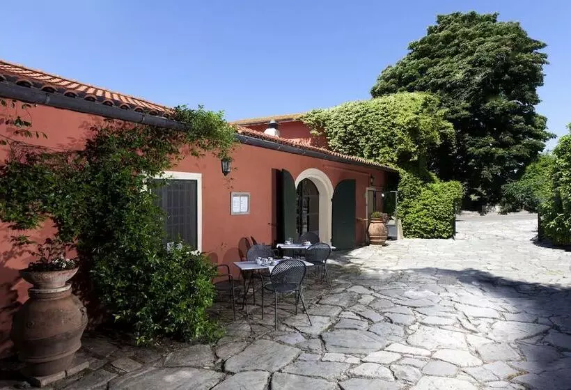 Maaseutuhotelli La Casa Rossa