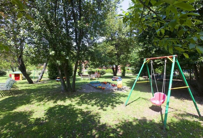 فندق ريفى La Casa Rossa