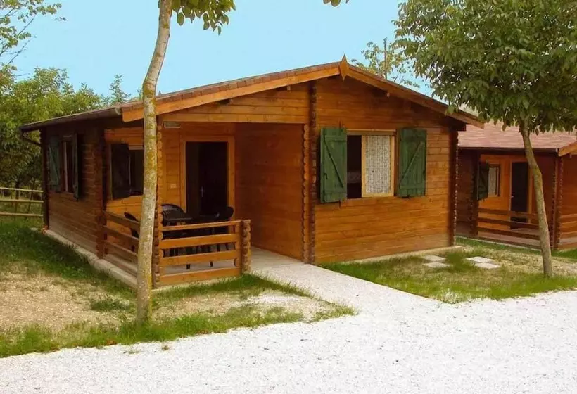 Lomakeskus Centro Vacanze Verde Azzurro