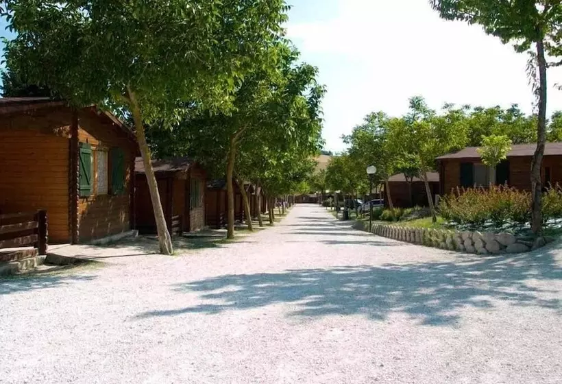 Lomakeskus Centro Vacanze Verde Azzurro