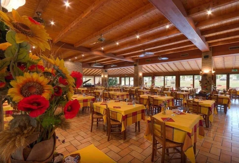 منتجع Centro Vacanze Verde Azzurro