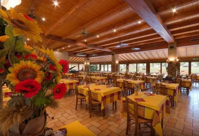 Lomakeskus Centro Vacanze Verde Azzurro