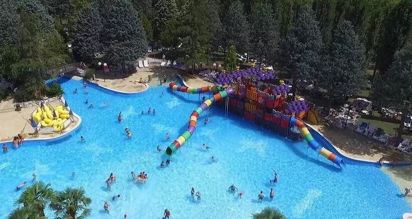 Lomakeskus Centro Vacanze Verde Azzurro