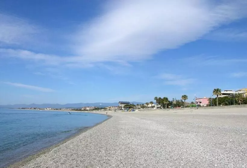 B&b Torre Dei Saraceni