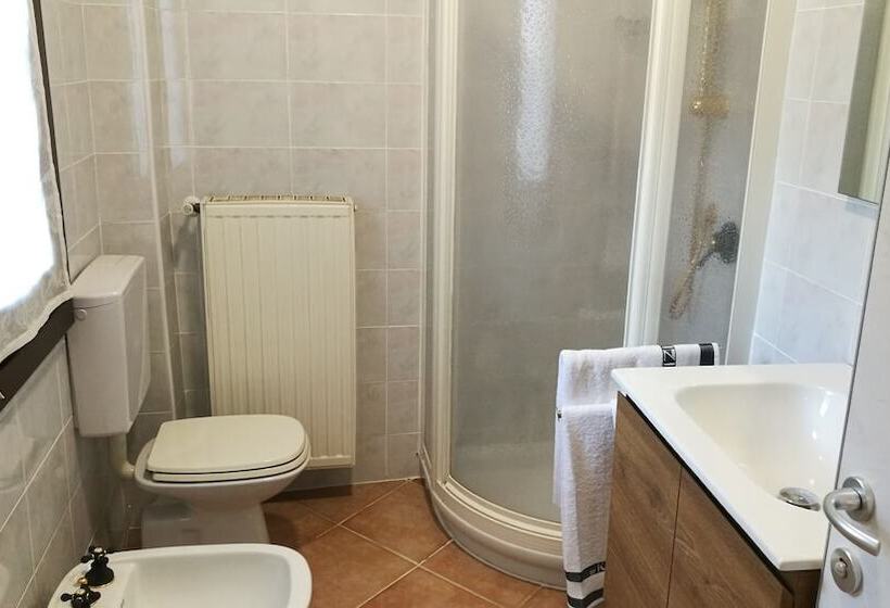 ベッドアンドブレックファースト Le Cicogne