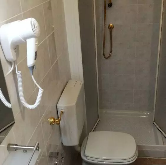 ベッドアンドブレックファースト Le Cicogne