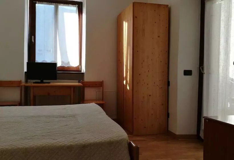 ベッドアンドブレックファースト Le Cicogne