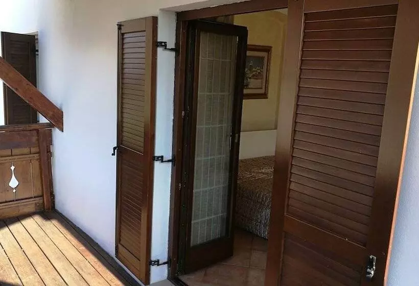 ベッドアンドブレックファースト Le Cicogne