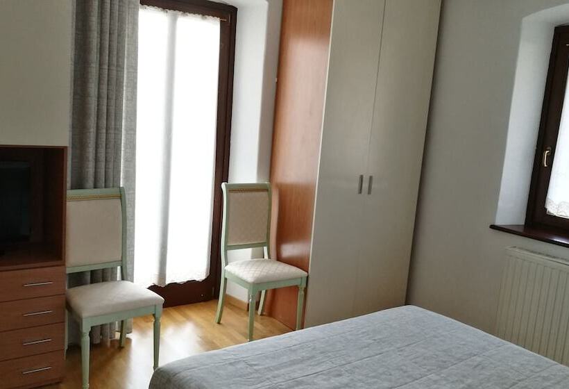 ベッドアンドブレックファースト Le Cicogne