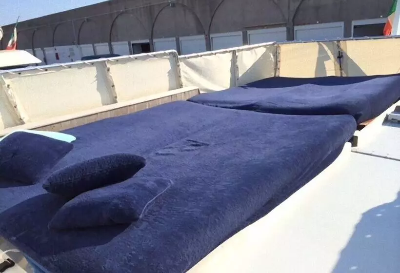 ホテル Yacht Suite Rosignano Solvay