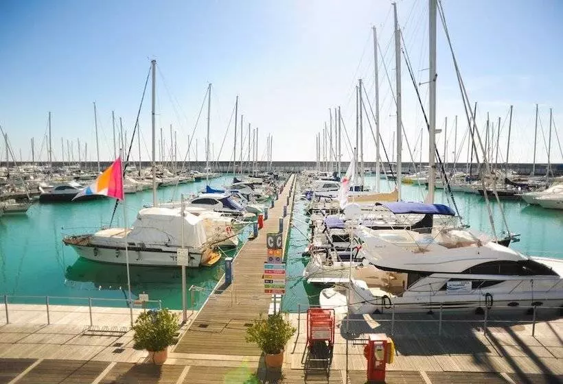 ホテル Yacht Suite Rosignano Solvay