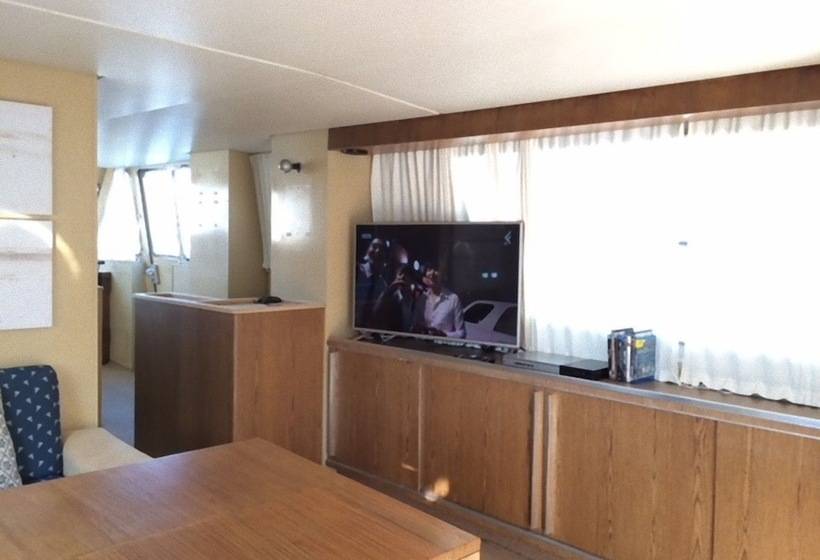 בית מלון כפרי Yacht Suite Rosignano Solvay