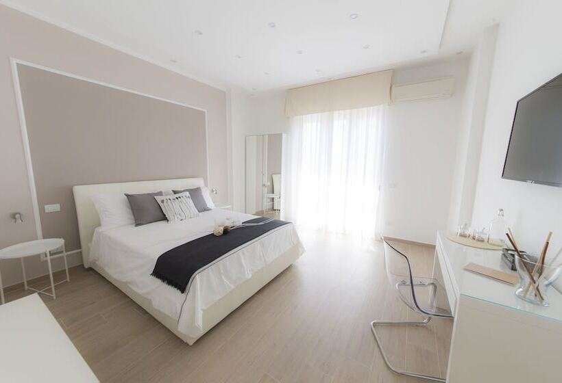 پانسیون Cherie B&b  Salerno