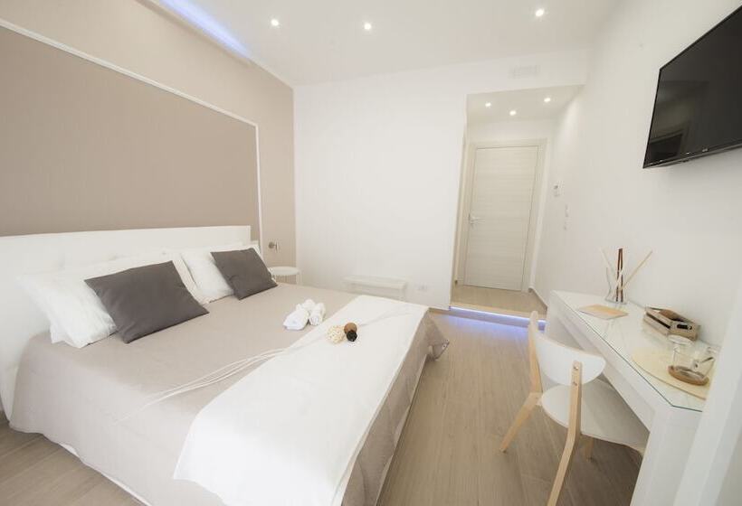 پانسیون Cherie B&b  Salerno