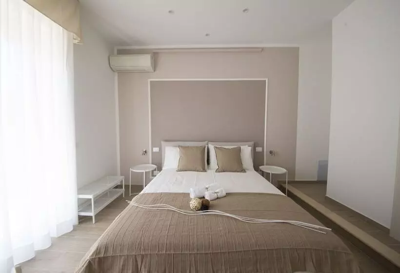 پانسیون Cherie B&b  Salerno