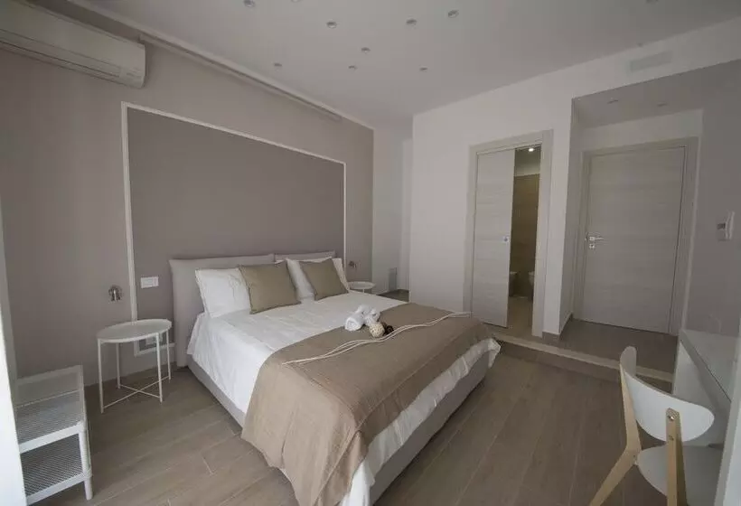 پانسیون Cherie B&b  Salerno