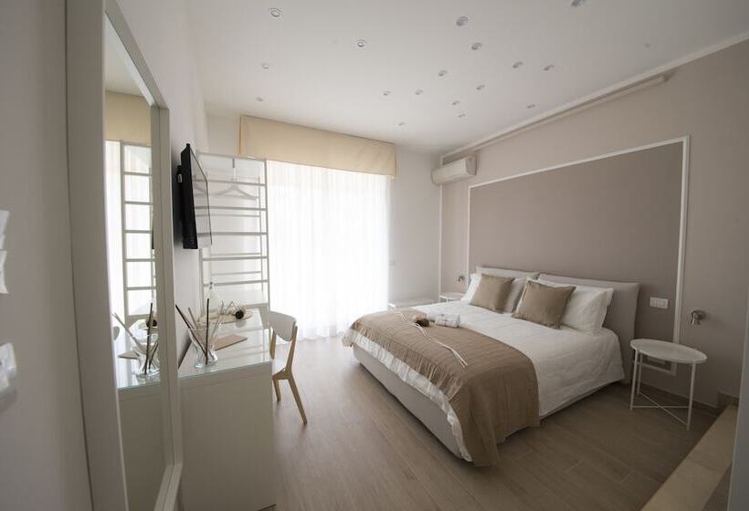 پانسیون Cherie B&b  Salerno