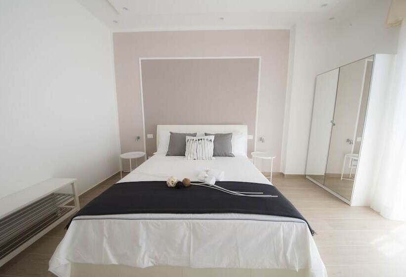 پانسیون Cherie B&b  Salerno