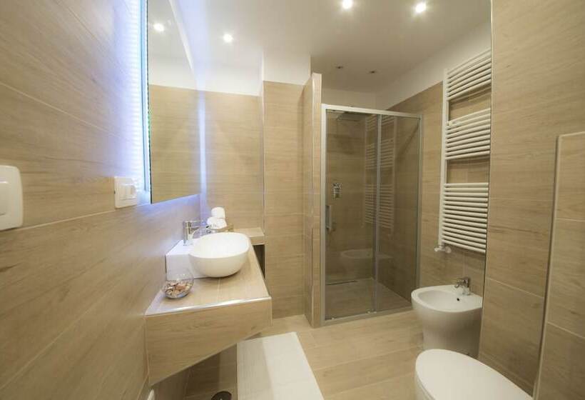 پانسیون Cherie B&b  Salerno