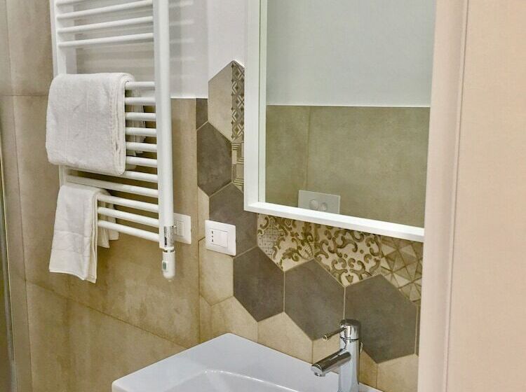 ベッドアンドブレックファースト Angioy 18